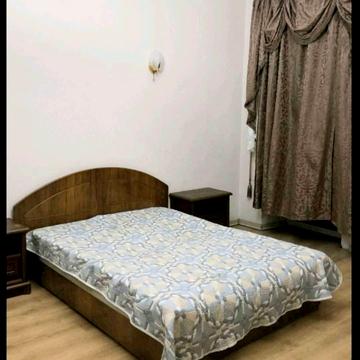 Лесі Українки просп. (Гагаріна), 10