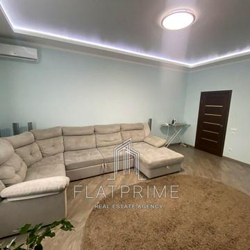 Кирило-Мефодіївська вул., 2