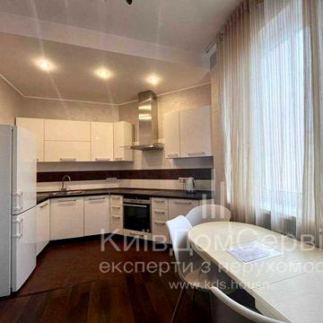 3 кімнатна квартира Дмитрівська 82 Вільна