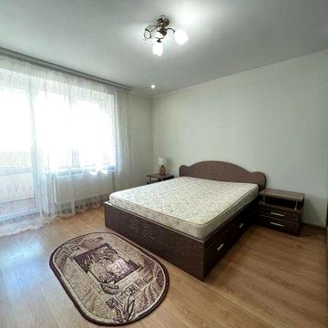 Оренда 2к квартири, на вулиці Українських Декабристів