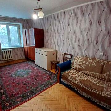 Продається простора та світла 2-кімнатна квартира у центрі м. Буча