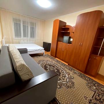 Володимира Івасюка вул., 32