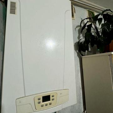 1 кімнатна квартира.Університетський проспект.