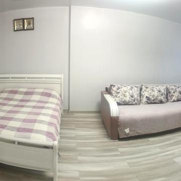 Володимира Івасюка вул., 11