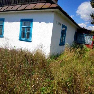 Продам будинок у смт. Степань: гарне місце, двір і ділянка, торг