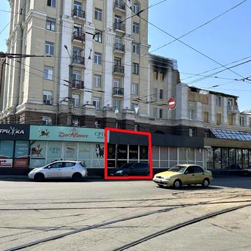 Вокзальна пл. (Петровського), 13