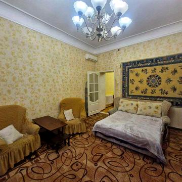 Центр Сдам квартиру  возле Нового рынка с АГВ