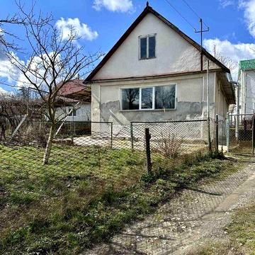 Продам цегляний будинок