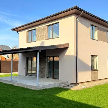 Якова Качури вул., 15