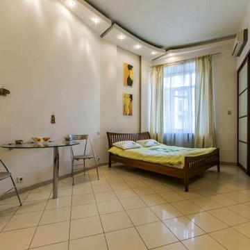 Затишна квартира в самому Центрі! Оперний театр,Золоті ворота,