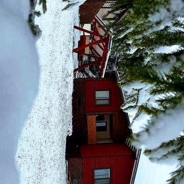 Свій будинок в Буковелі Яблуниця для життя та пасивного доходу