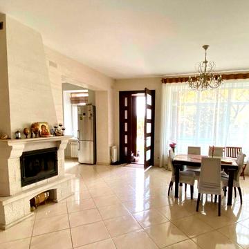 Продаж будинок 300м, ремонт, басейн, сауна, закрита територія, Ракетка