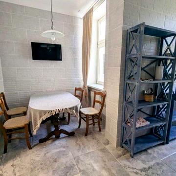 Оренда 4к квартири, вул. Липська 12/5, Центр, Печерськ, Арсенальна