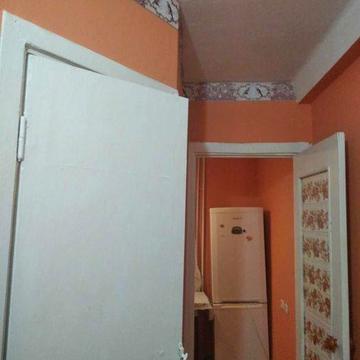 Продам 1 кімнатну  квартиру з ремонтом  вул Зодчих 66 торг