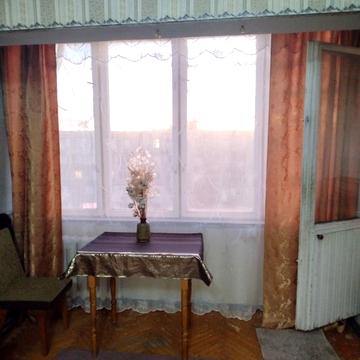 Мілютенка вул., 18