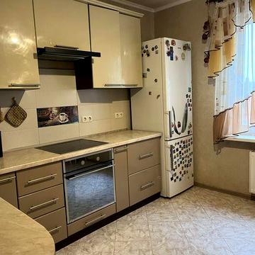 Здам 2кім. квартиру Кургузова 1А