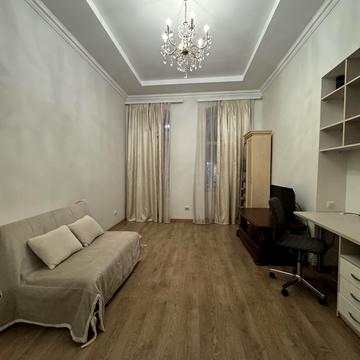 Івана Франка вул., 104