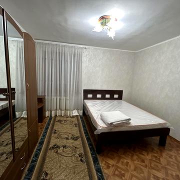 Князя Володимира Великого просп., 135