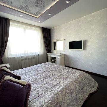 Валерія Лобановського просп. (Червонозоряний), 4-Ж