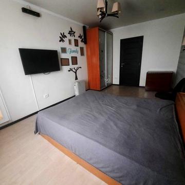 Здається в оренду квартира на вул. Бизова - 8500 + комунальні