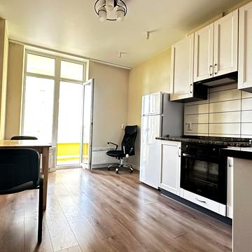 Кадетський Гай вул., 10