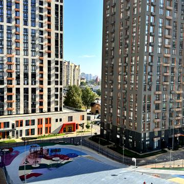 Дніпровська набережна вул., 20-Б