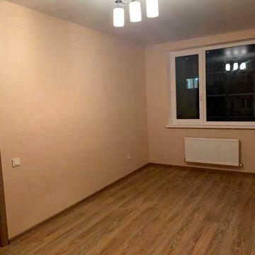 Продам квартиру на 7м небе первый этаж