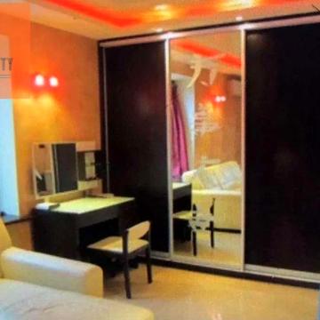 Білоруська вул., 36