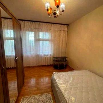 Здається в оренду 2-кімнатна квартира на вул.Байди Вишневецького 1