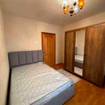 Здається в оренду 2-кімнатна квартира на вул.Байди Вишневецького 1