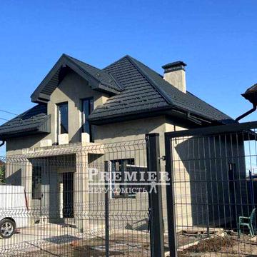 Продам двоповерховий будинок в Фонтанці