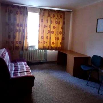 Продається 2-о кімнатна квартира вул. ЯЦЕНКА 1/5