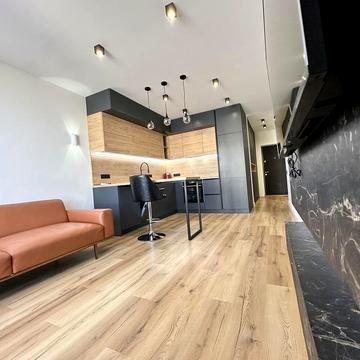 Дніпровська набережна вул., 18-А