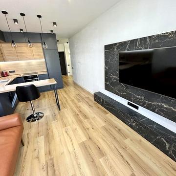 Дніпровська набережна вул., 18-А