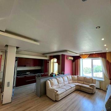 Херсонська вул., 9-А