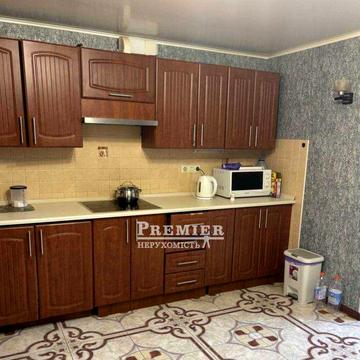 Продам двокімнатну квартиру на Марсельській