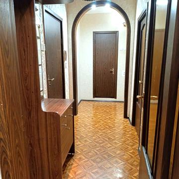 Милославська вул., 35