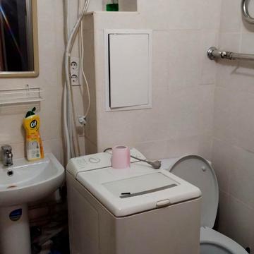 Європейського Союзу просп. (Правди), 70