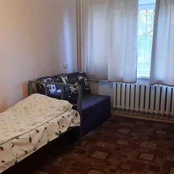 Здається в оренду 2-х кімнатна квартира в центрі в районі ТРЦ Київ.