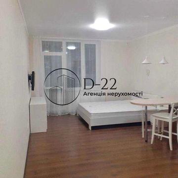 Продаж 1-кімнатна квартира-студія Харківське шоссе,188 метро Вирлиця