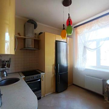 D1A Сдам 2к.кв. Холодная Гора. Автономное отопление. Гараж.