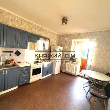 Ревуцького вул., 5