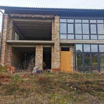 Продам дом дуплекс в центре