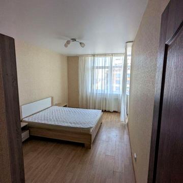 Європейського Союзу просп. (Правди), 45-Б