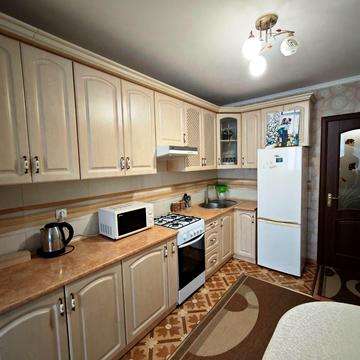 Провулок  Панаса Мирного, 2