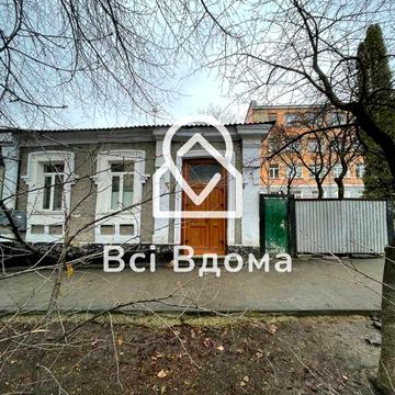 Продаж житлового будинку