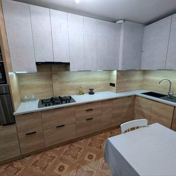 Небесної Сотні просп. (Маршала Жукова), 83