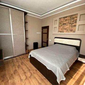 Дніпровська набережна 26А оренда 2-кім Осокорки метро ГЕНЕРАТОР є