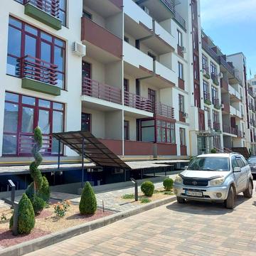 Владислава Бувалкіна вул., 60