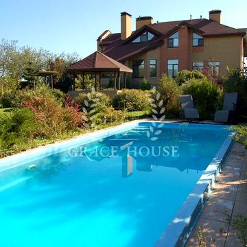 Квітнева вул.